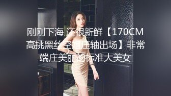 骚逼老婆，忍不住用大鸡吧自慰