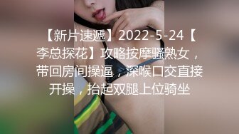 颜值不错的纯情大奶妹，全程露脸互动撩骚狼友圆润坚挺骚奶子揉捏逐渐升温，听狼友指挥脱光舔弄假鸡巴自慰