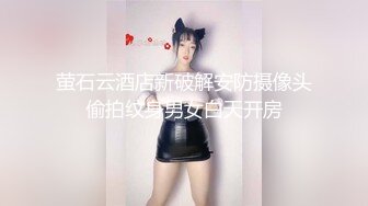 蓝色毛衣的清纯美女 看见就有欲望