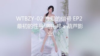 小县城路边公厕全景偷拍长靴美女的多毛小嫩鲍