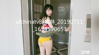 萝莉大奶美眉 啊不要 你好骚 为什么开始要拒绝 太吓人了哥哥操好爽鸭 身材娇小被小哥强推无套输出 操喷了几次