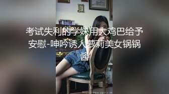 顶级绿帽大神淫妻单男射到套套里，老公单男用精子做润滑液，老婆在两个男人的轮番攻击下获得连续的性高潮