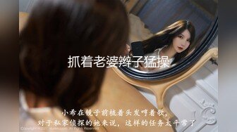 短发美眉尿尿如洪水