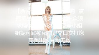  白皙美乳马尾辫少妇居家夫妻直播啪啪，跪在床上深喉交，骑乘上下套弄晃动大奶子